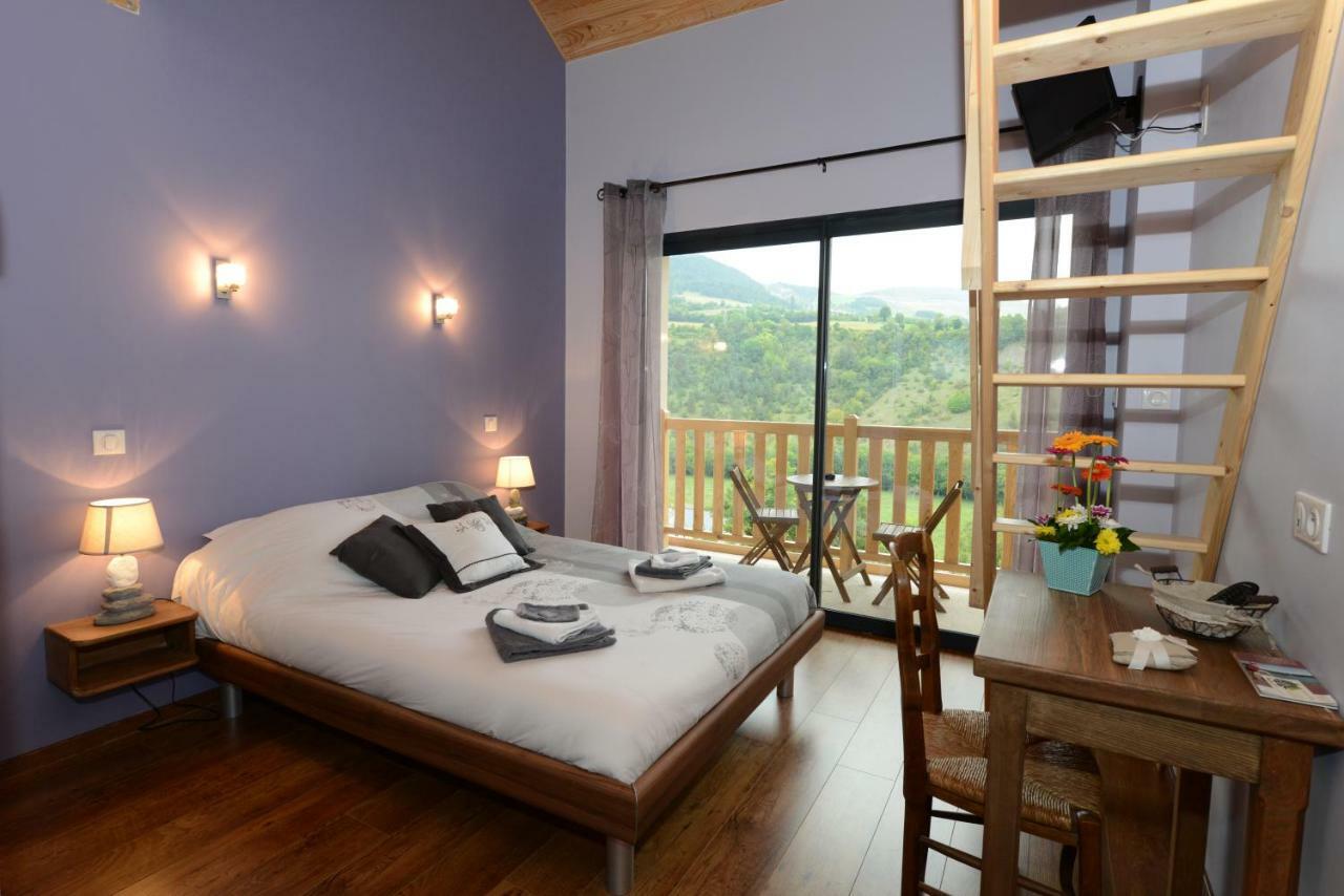 Lauz'Oustal Bed & Breakfast Montrodat Exterior photo